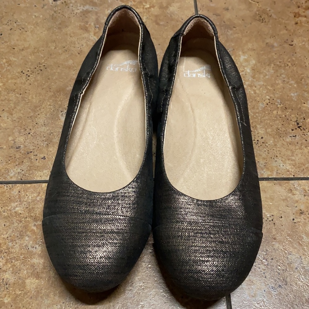 Dansko Size 39 Shoes